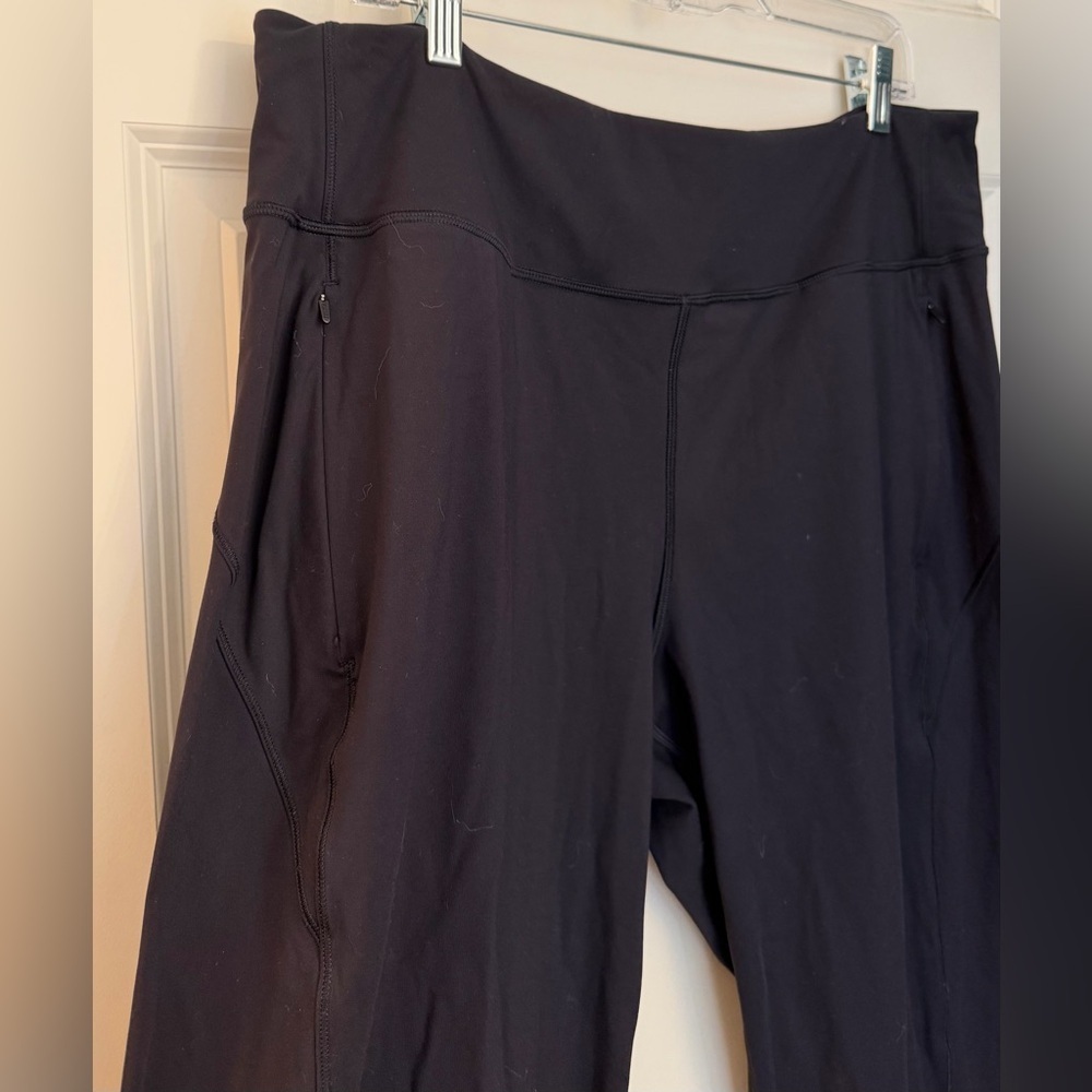Athleta Distance Jogger in Black, Size XL Tall - Picture 4 of 10